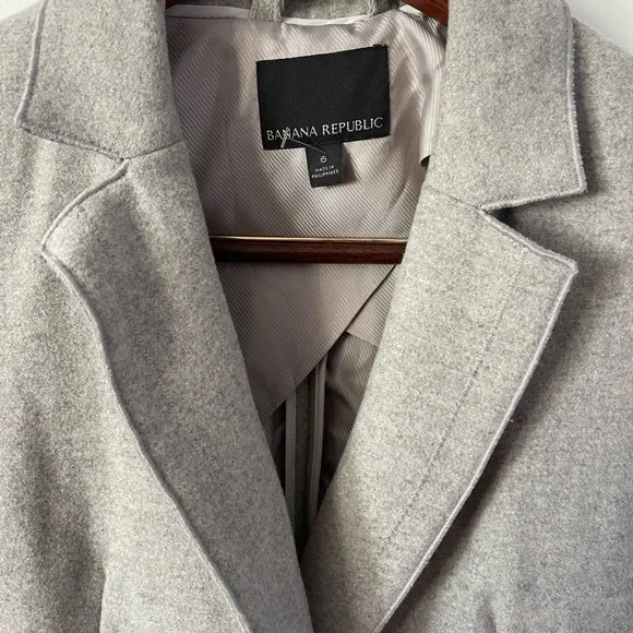 Banana Republic Classic Gray Trench Coat - Picture 10 of 13